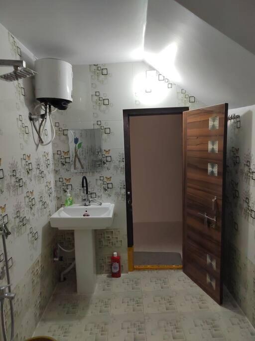 Gangi Kota North Flat Apartment Kovvur Ngoại thất bức ảnh